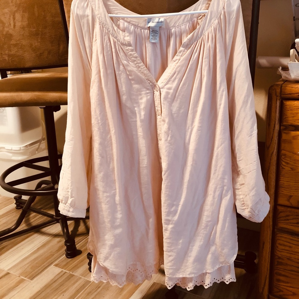 Soft Surroundings Large Silk Blend Layered Eyelet Lace Detail Pale Pink Tunic.